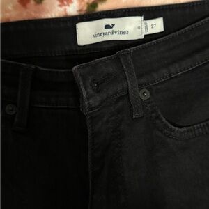 Vineyard Vines woman’s  Dark Jeans w velvet detail